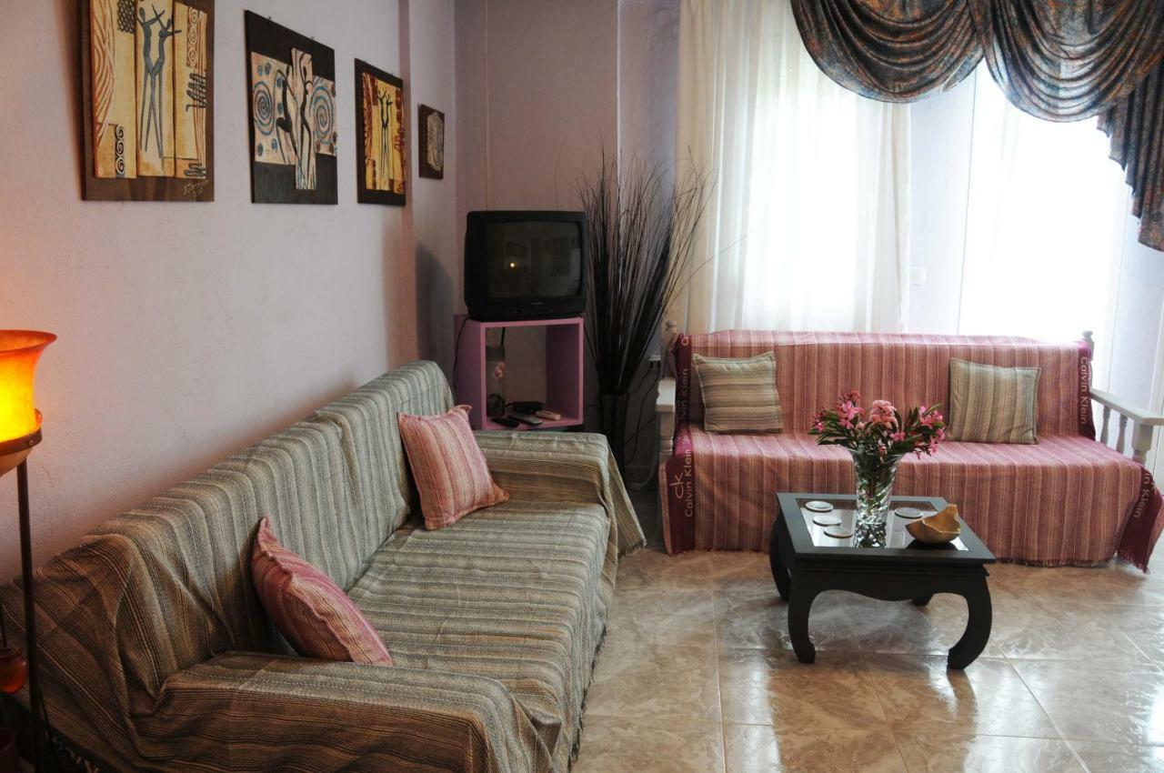 House Of Arts Appartement Pélla Buitenkant foto